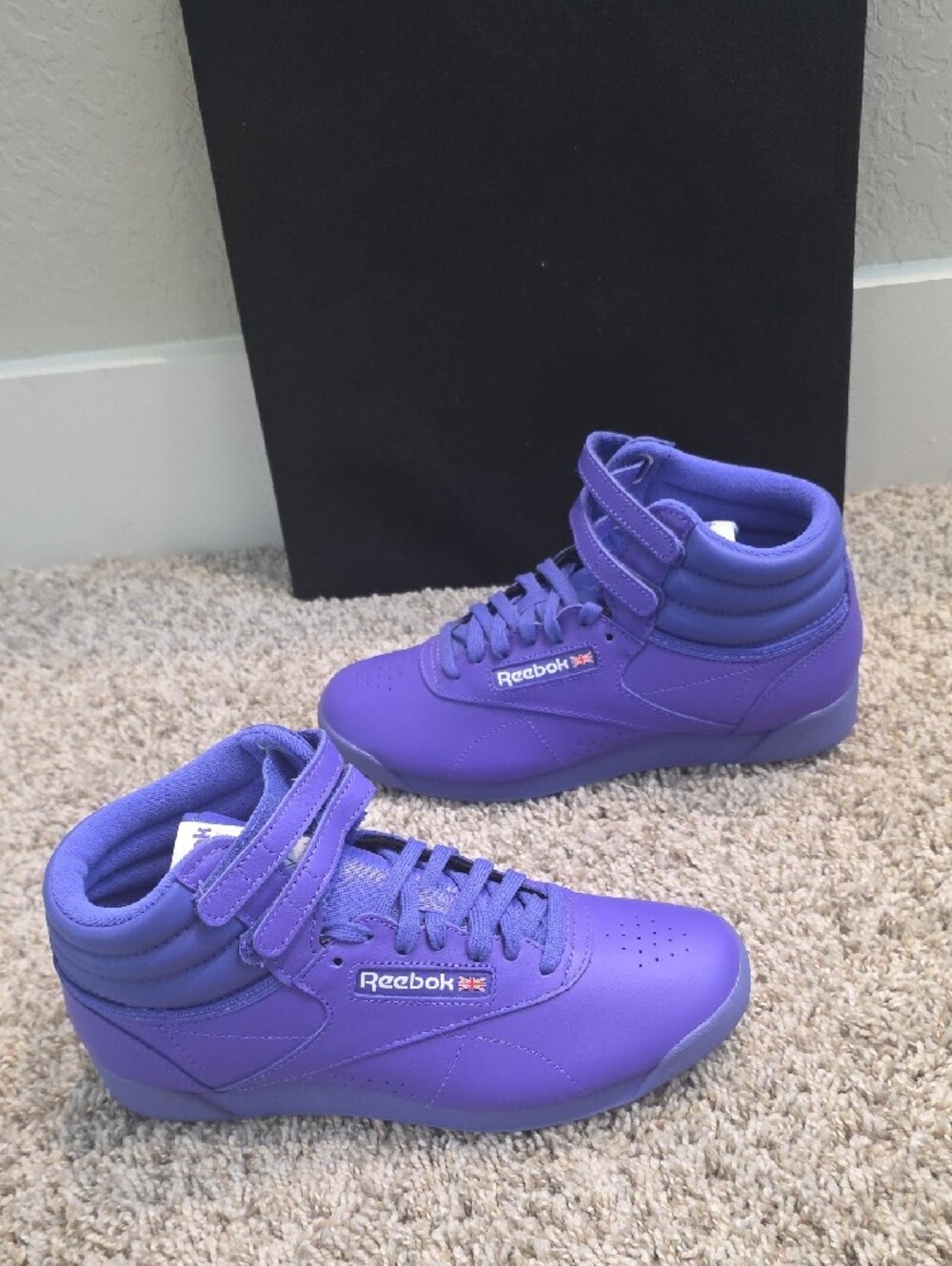 Reebok Purple High-Top Sneakers with Double Straps - Picture 5 of 11